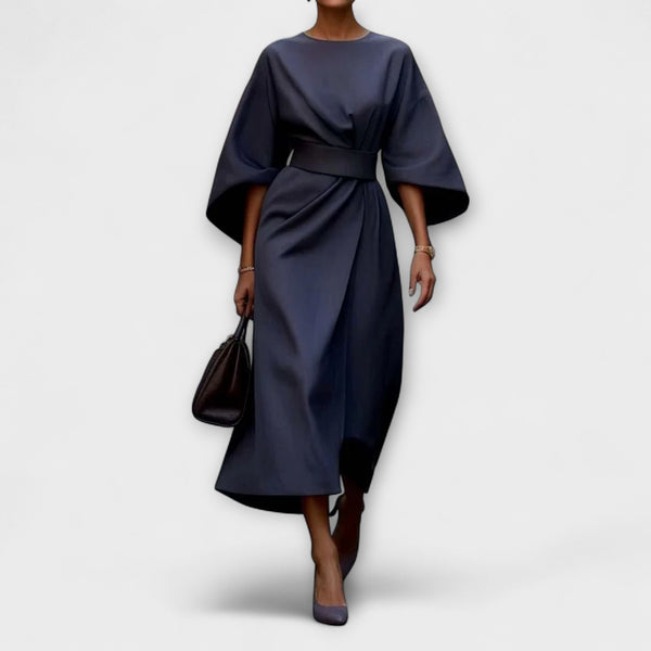 Carmina – Taillenbetontes Maxikleid