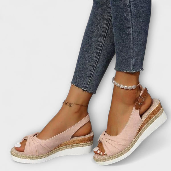 Elena – Orthopädische Sandalen