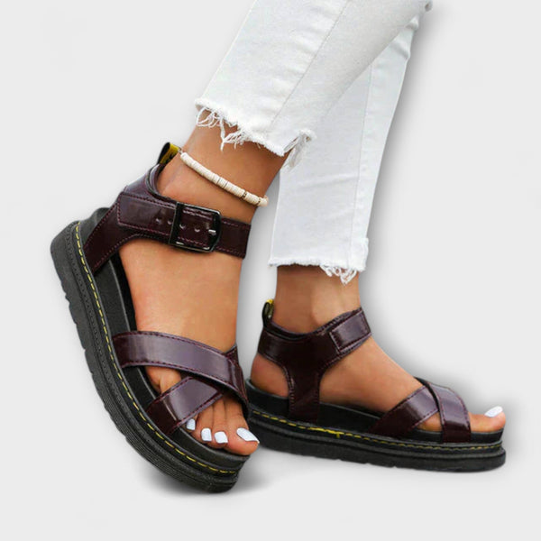 Alina – Orthopädische Sportsandalen